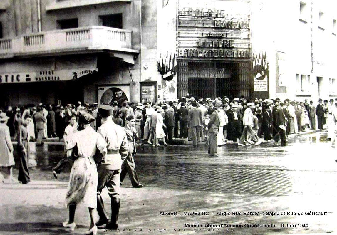 1271- Alger - Manifestation d'Anciens Combattants  - Angle  rue Borely la Sapie et rue de Gericault- 9 Juin 1940.jpg